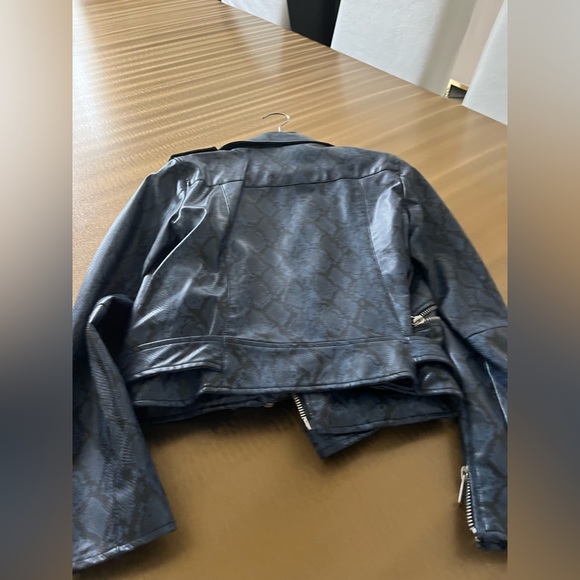 Calvin Klein Jeans Faux Leather Python Print Women's Moto Jacket NWT Indigo - Picture 7 of 8